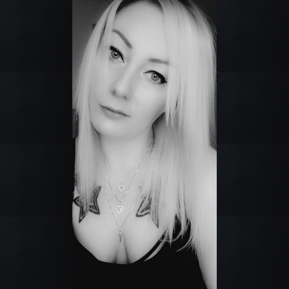 Meet your Posher, Dana - Picture 1 of 1